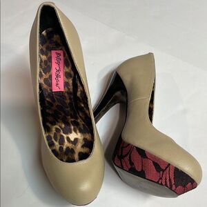 Betsey Johnson Dareah Womens Pink Lace Taupe Platform Heels Sz 8.5